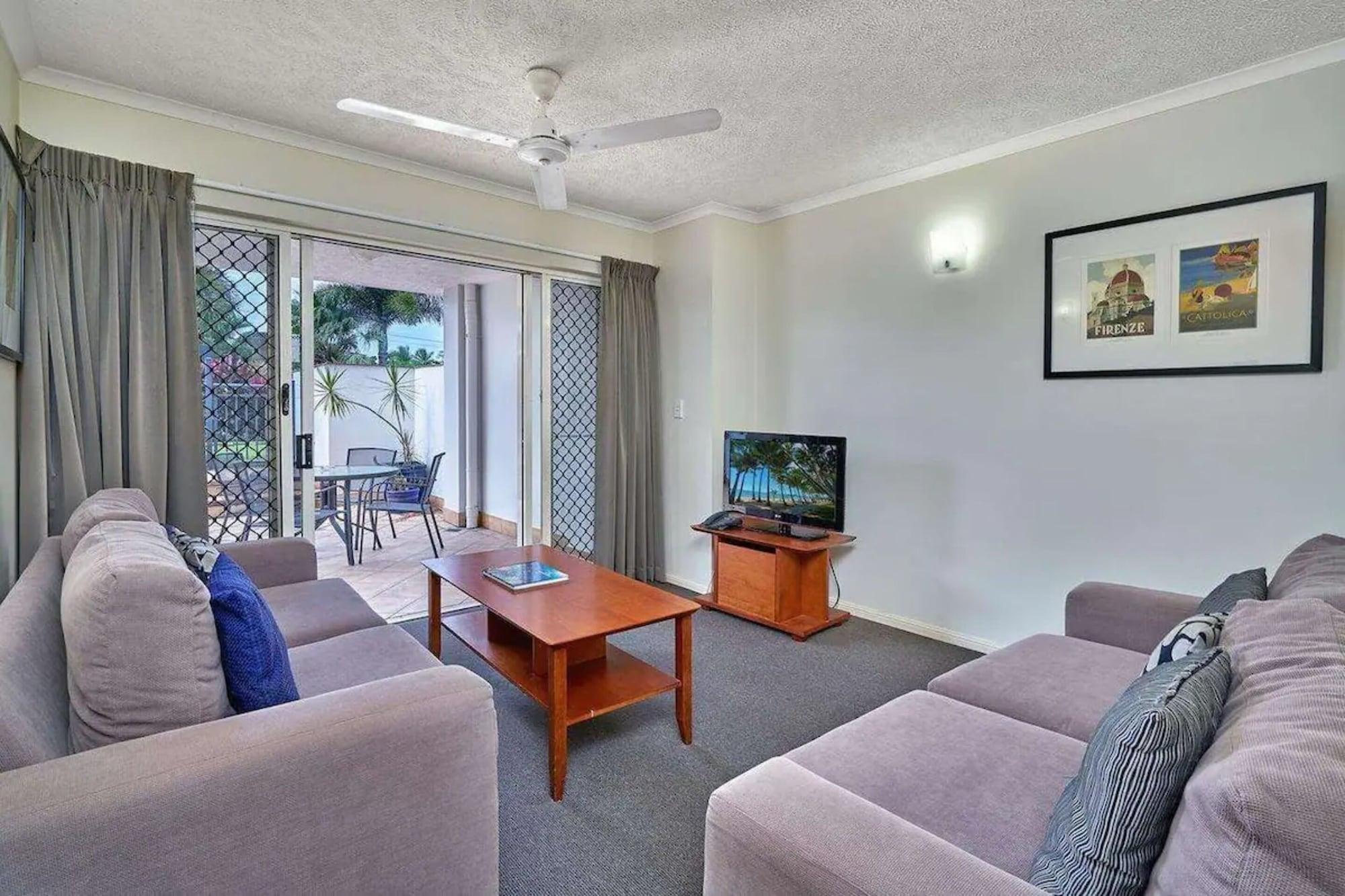 North Cove Waterfront Suites Κερνς Εξωτερικό φωτογραφία