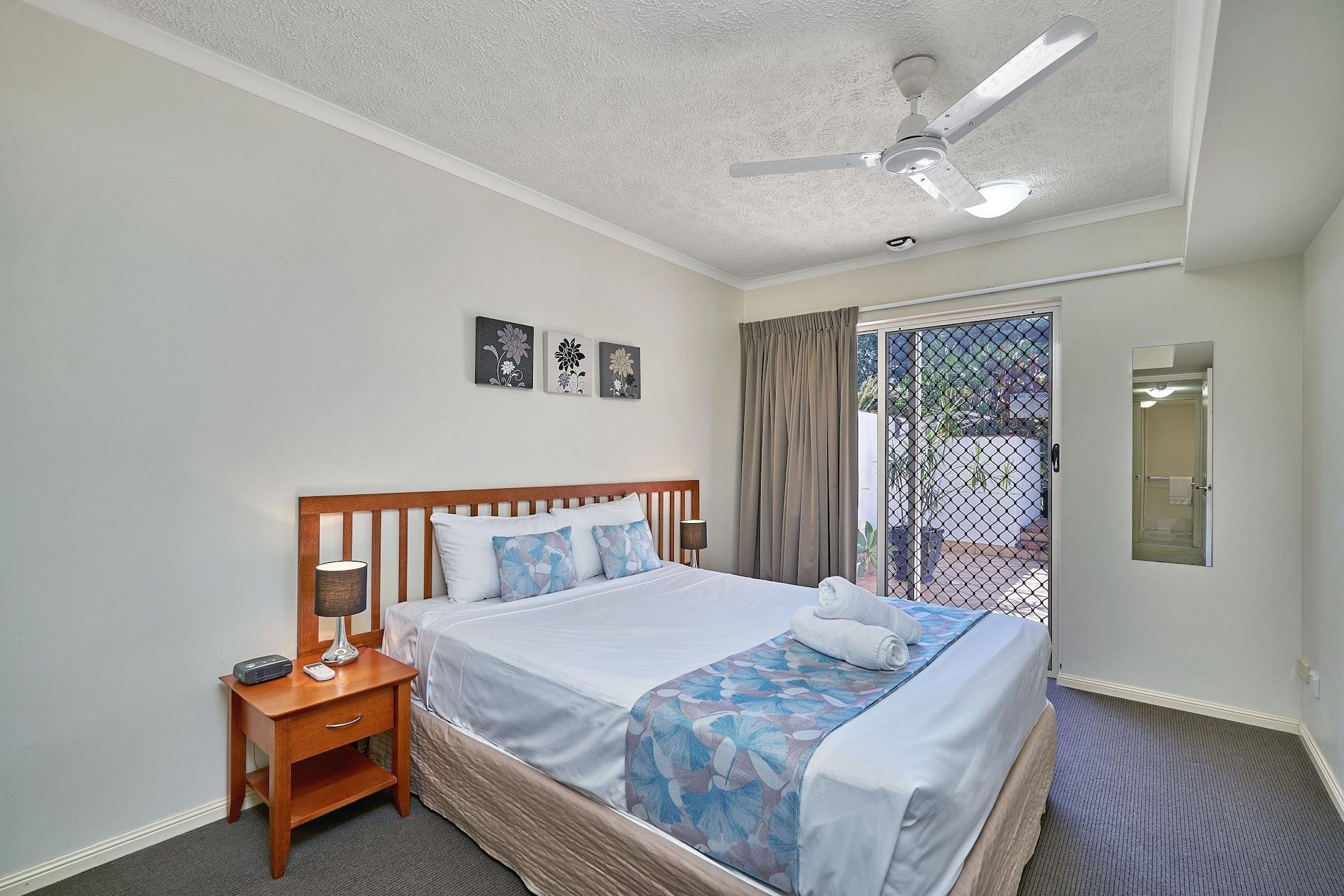 North Cove Waterfront Suites Κερνς Εξωτερικό φωτογραφία