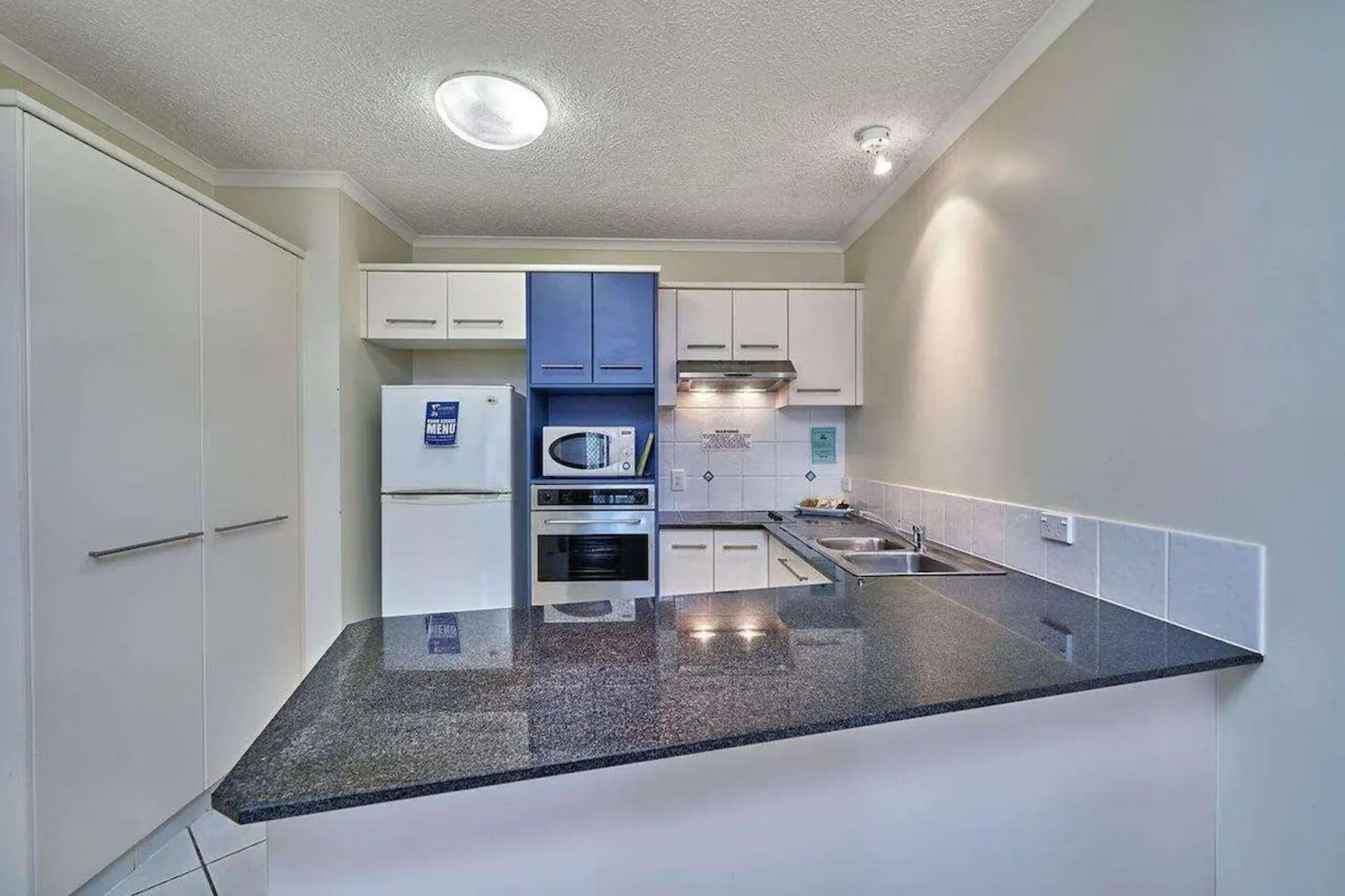 North Cove Waterfront Suites Κερνς Εξωτερικό φωτογραφία
