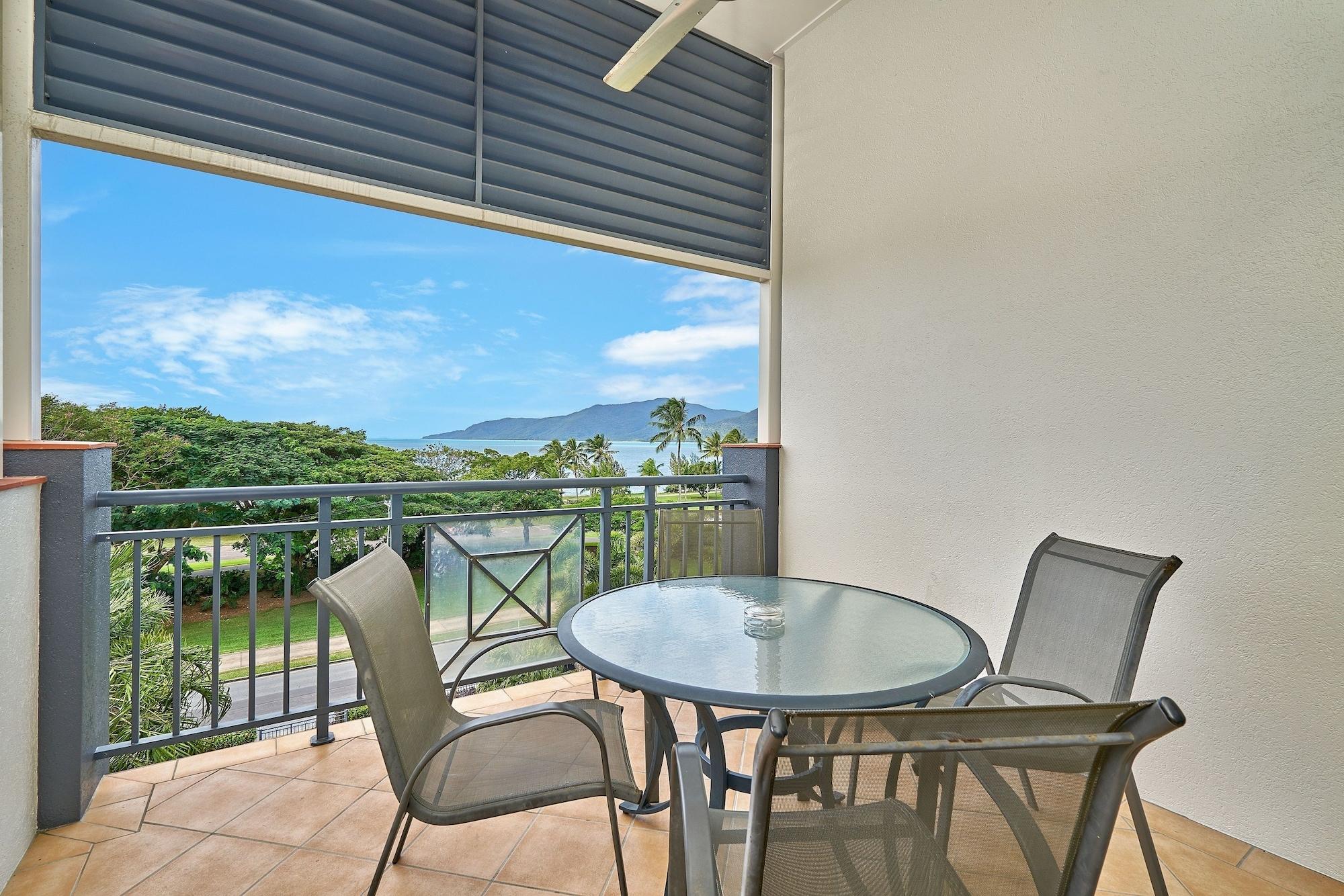 North Cove Waterfront Suites Κερνς Εξωτερικό φωτογραφία
