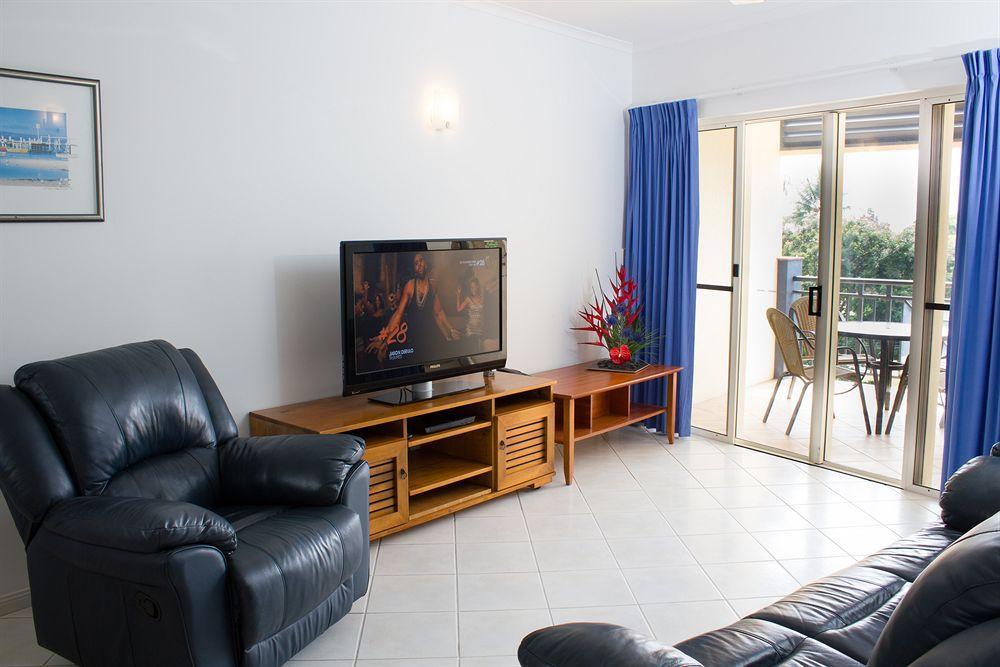North Cove Waterfront Suites Κερνς Εξωτερικό φωτογραφία