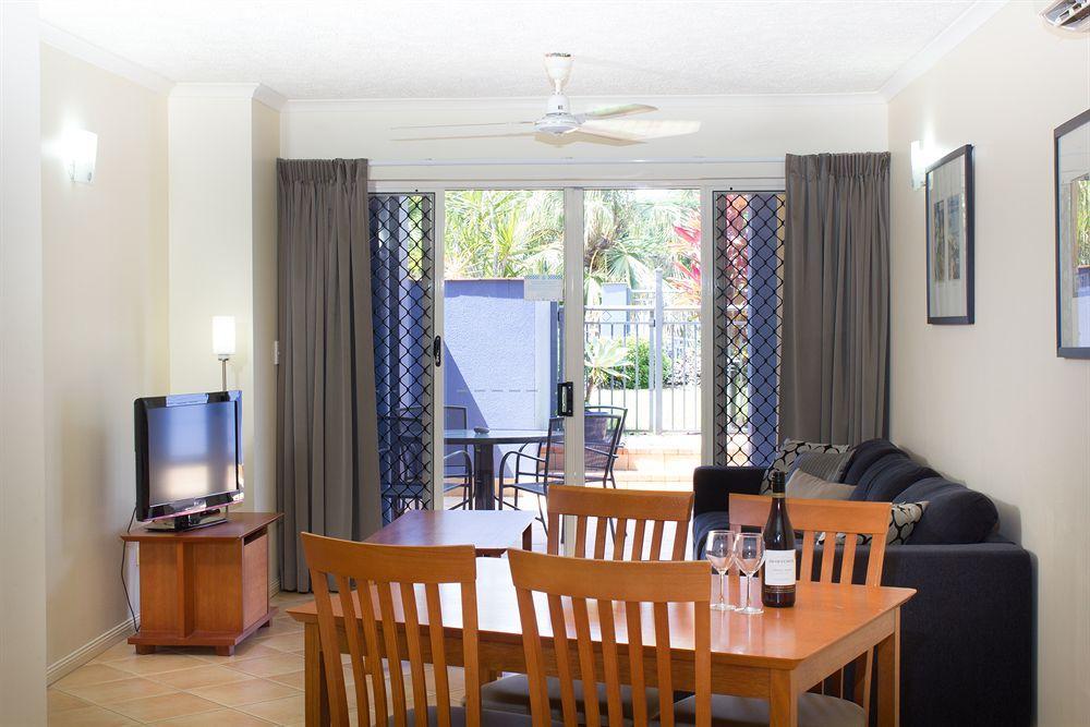 North Cove Waterfront Suites Κερνς Εξωτερικό φωτογραφία