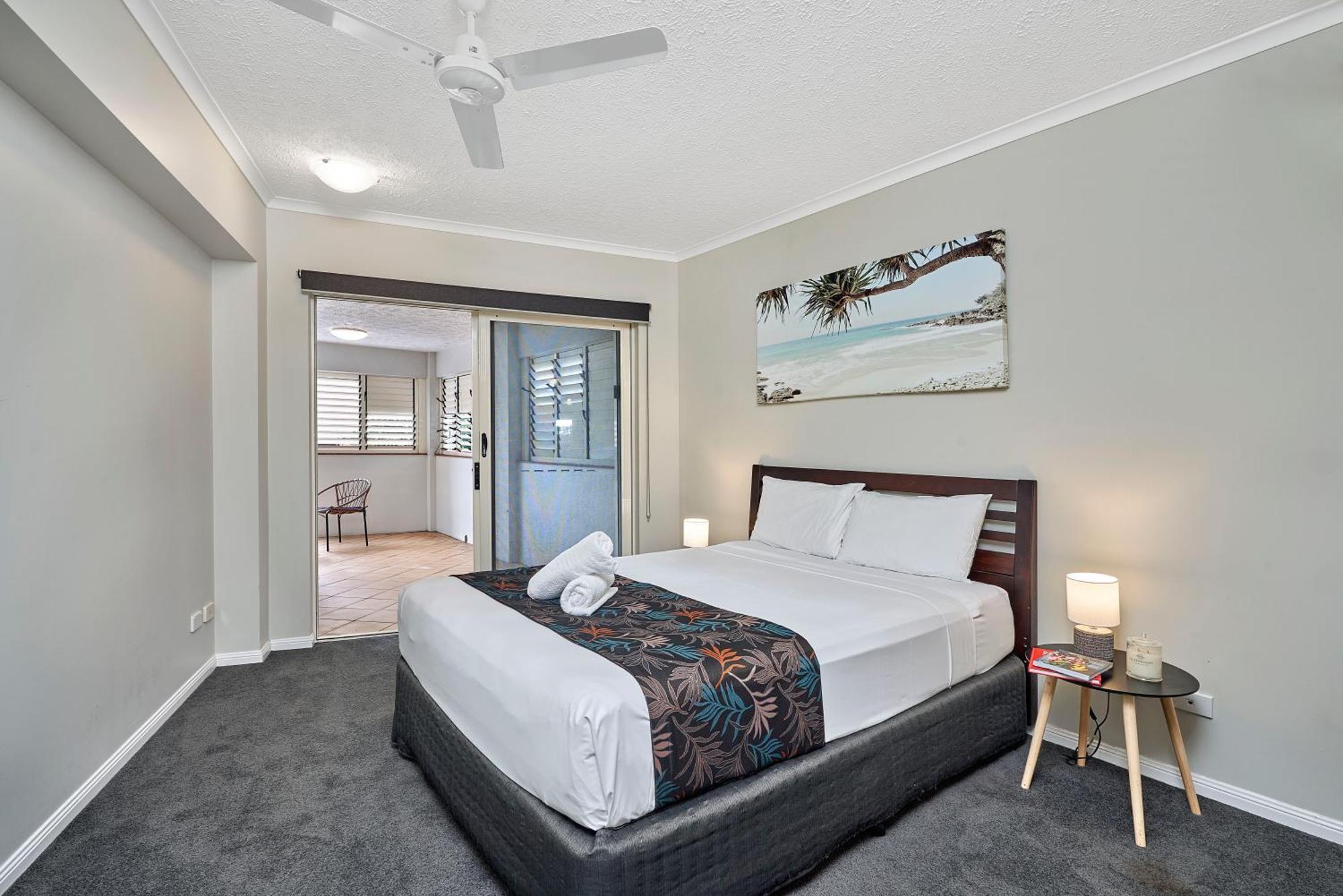 North Cove Waterfront Suites Κερνς Εξωτερικό φωτογραφία