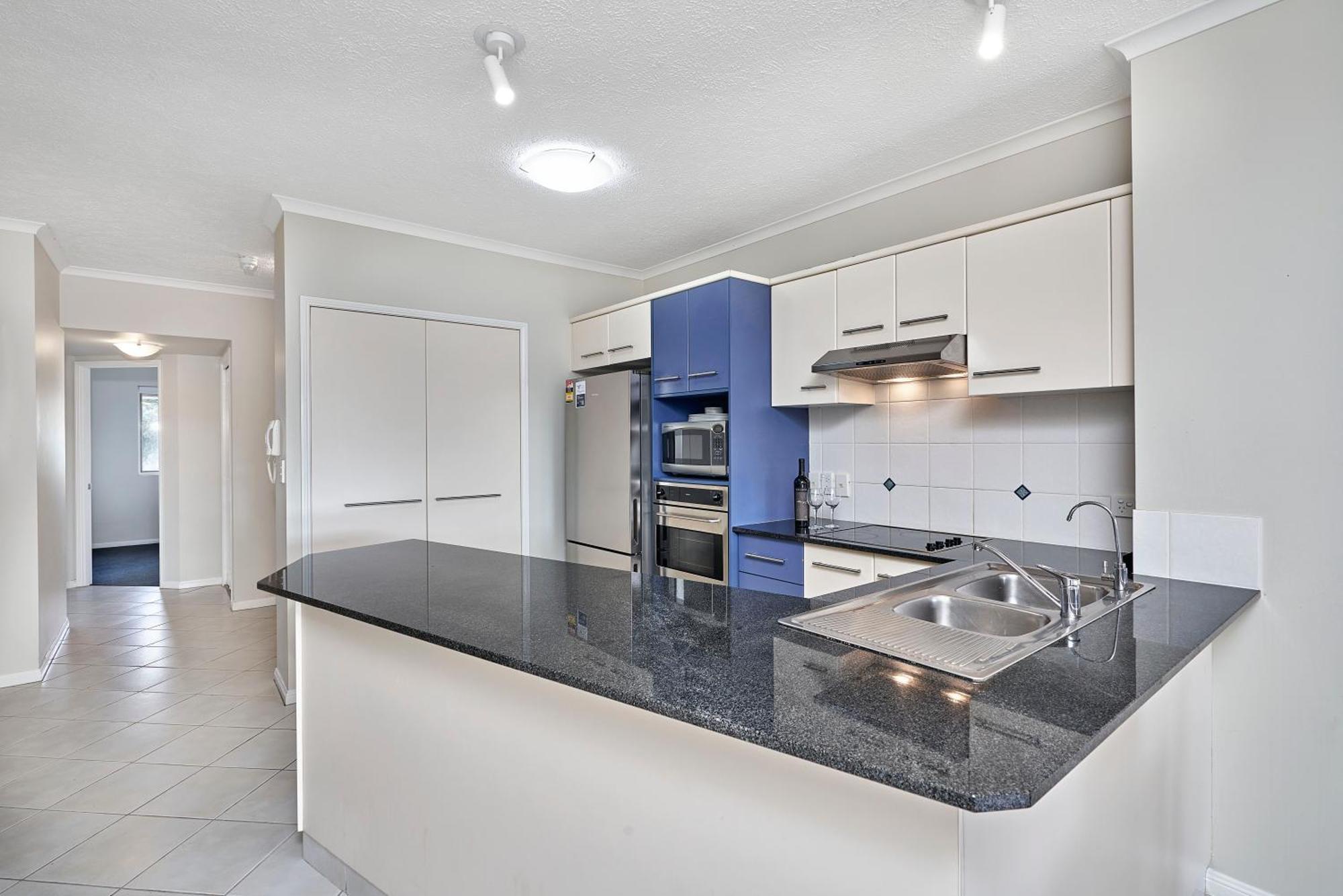 North Cove Waterfront Suites Κερνς Εξωτερικό φωτογραφία