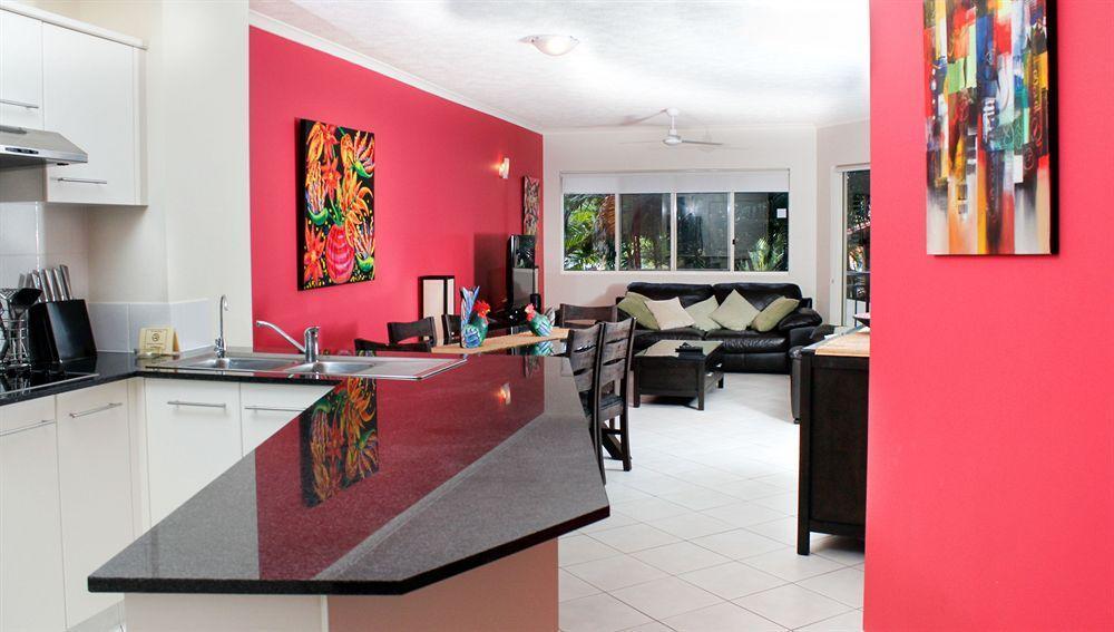North Cove Waterfront Suites Κερνς Εξωτερικό φωτογραφία