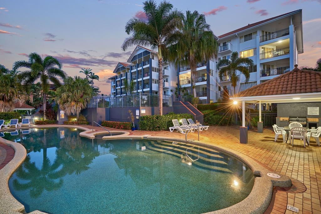 North Cove Waterfront Suites Κερνς Εξωτερικό φωτογραφία