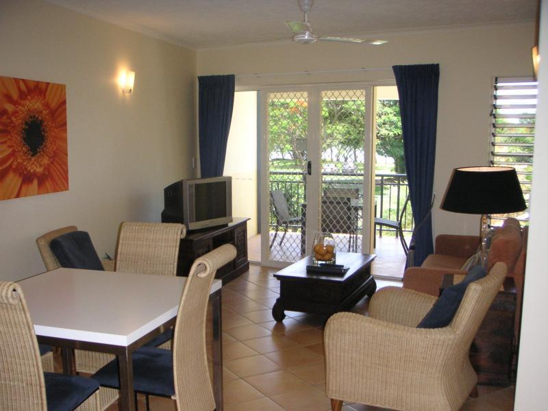 North Cove Waterfront Suites Κερνς Εξωτερικό φωτογραφία